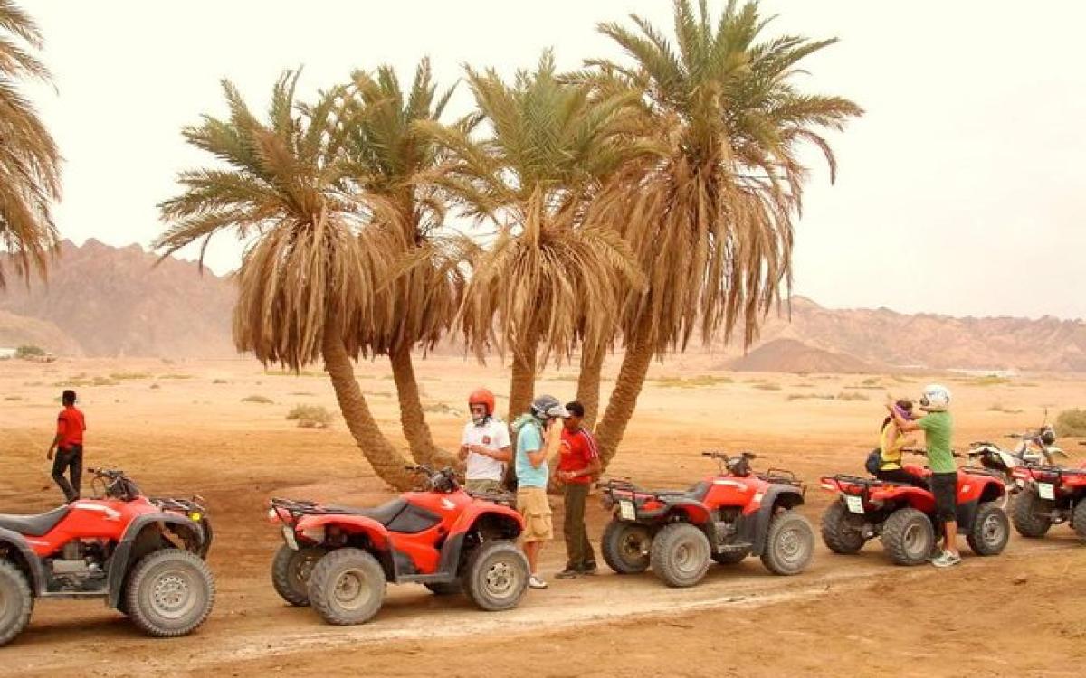 Giza Pyramids Quad Bike Adventure – 2 Hours Desert Safari