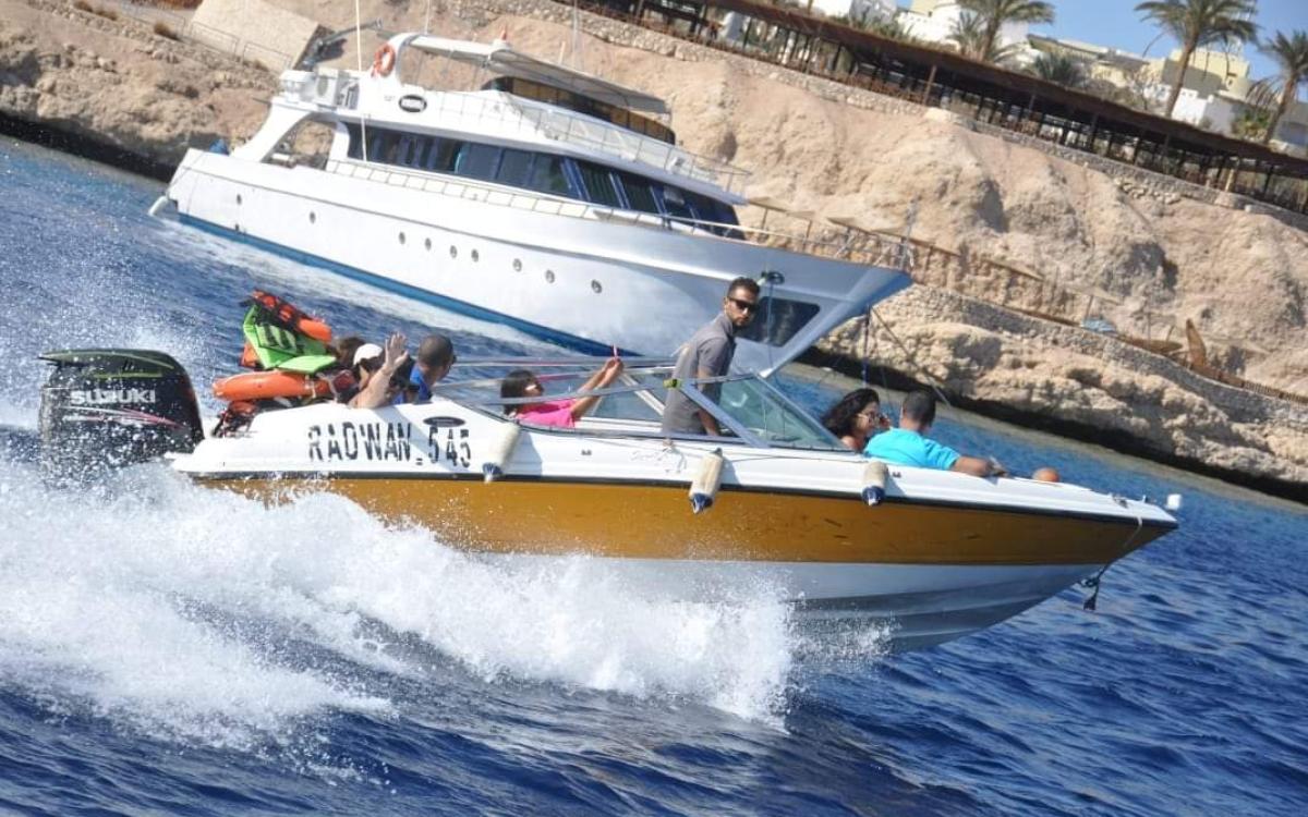 Private Speed Boat in Red Sea