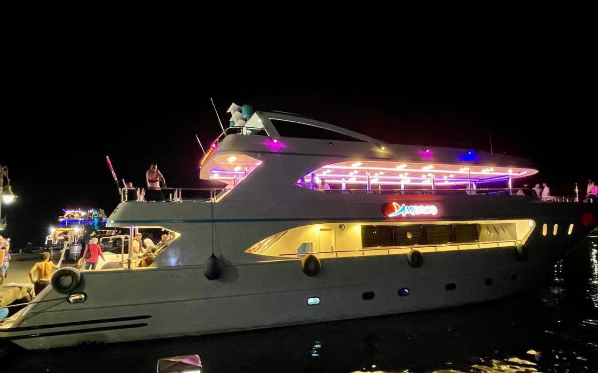 Romantic Dinner Cruise – Sharm El Sheikh