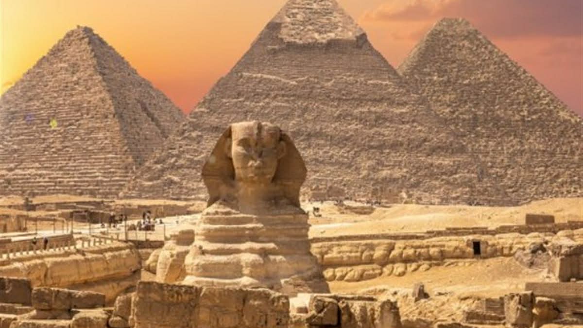 8Gita di un giorno al Cairo in aereo da Sharm El Sheikh – Museo Egizio e Piramidi